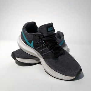 Women's Nike Running Tennis Shoes - Size 6.5